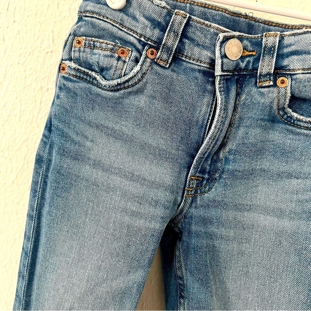 Zara Boys Skinny Ripped Jeans Size 7 Adjustable Waist Light Wash EUC Everyday